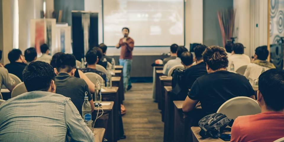 How to Choose the Right IT Training Institute for Emerging Technologies